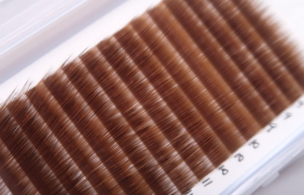 Chestnut Brown Volume Lash Tray CC 0.03mm